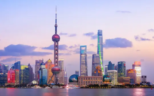 上海深夜谈独自喝酒清吧：失恋后一个人听歌喝闷酒的安静小酒馆